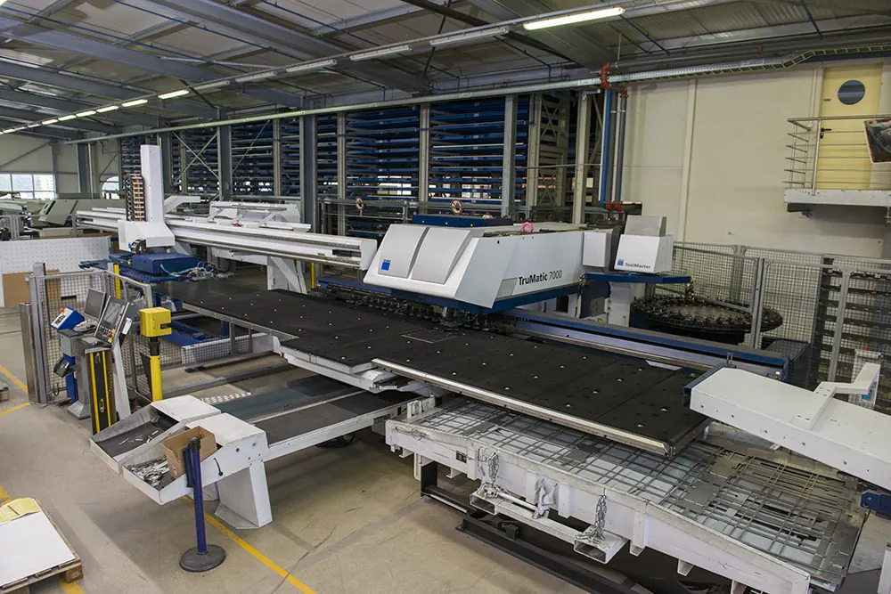 Le centre de poinconnage TruMatic-7000 installé dans les ateliers de production de Cantin.